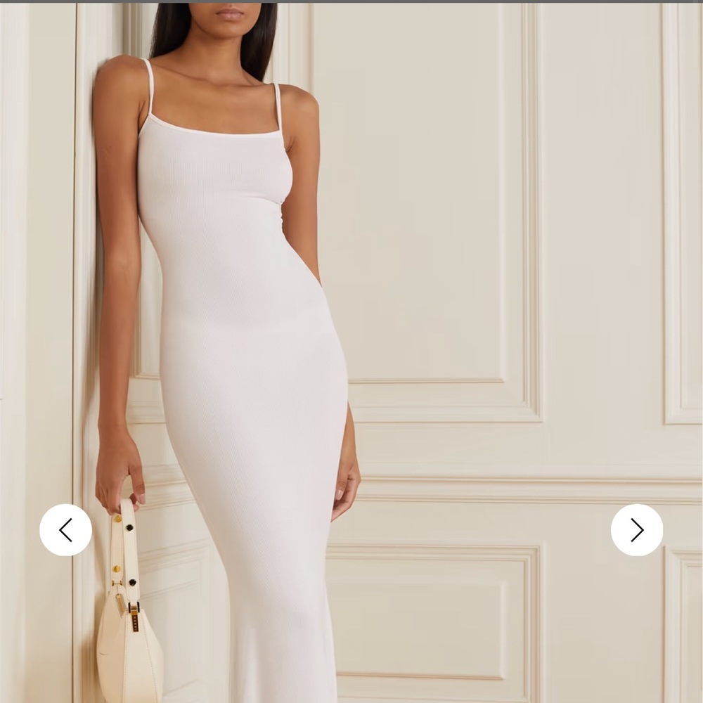 Skims Soft Lounge Ribbed Stretch Maxi Dress in color Marble (white) Size Small